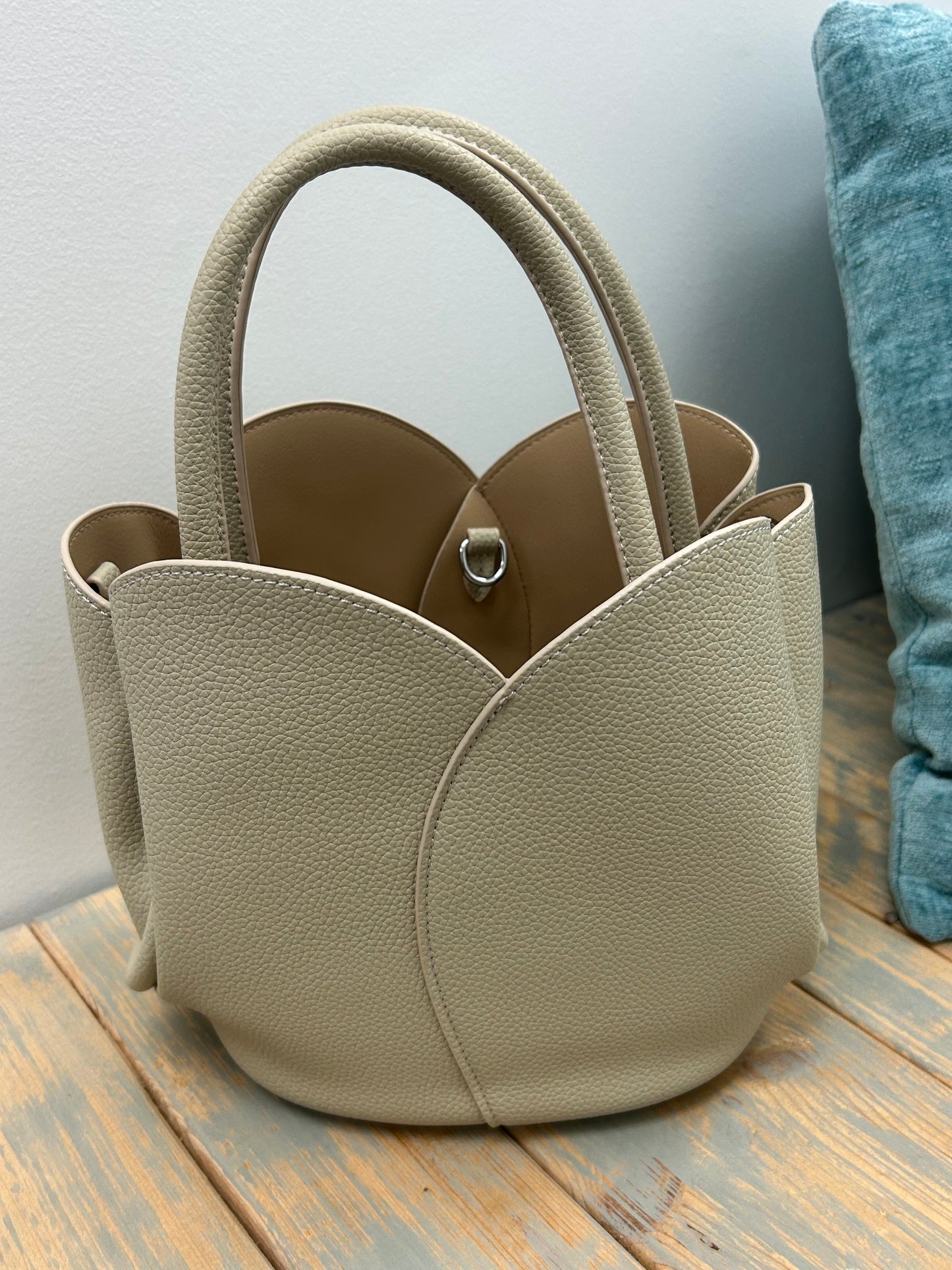 Tulip Shaped 2 in 1 Bag