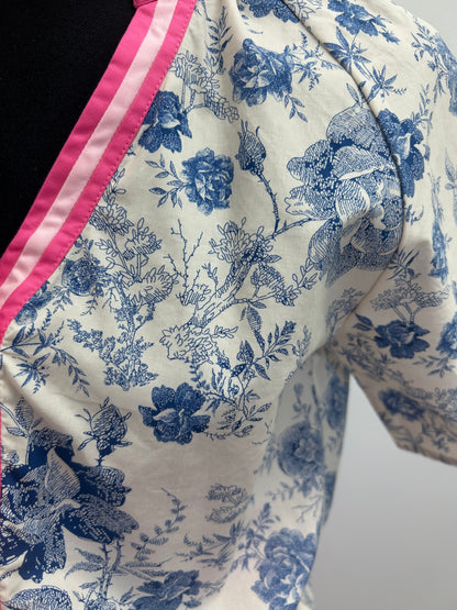 Blue and White Floral Top with Pink Collar