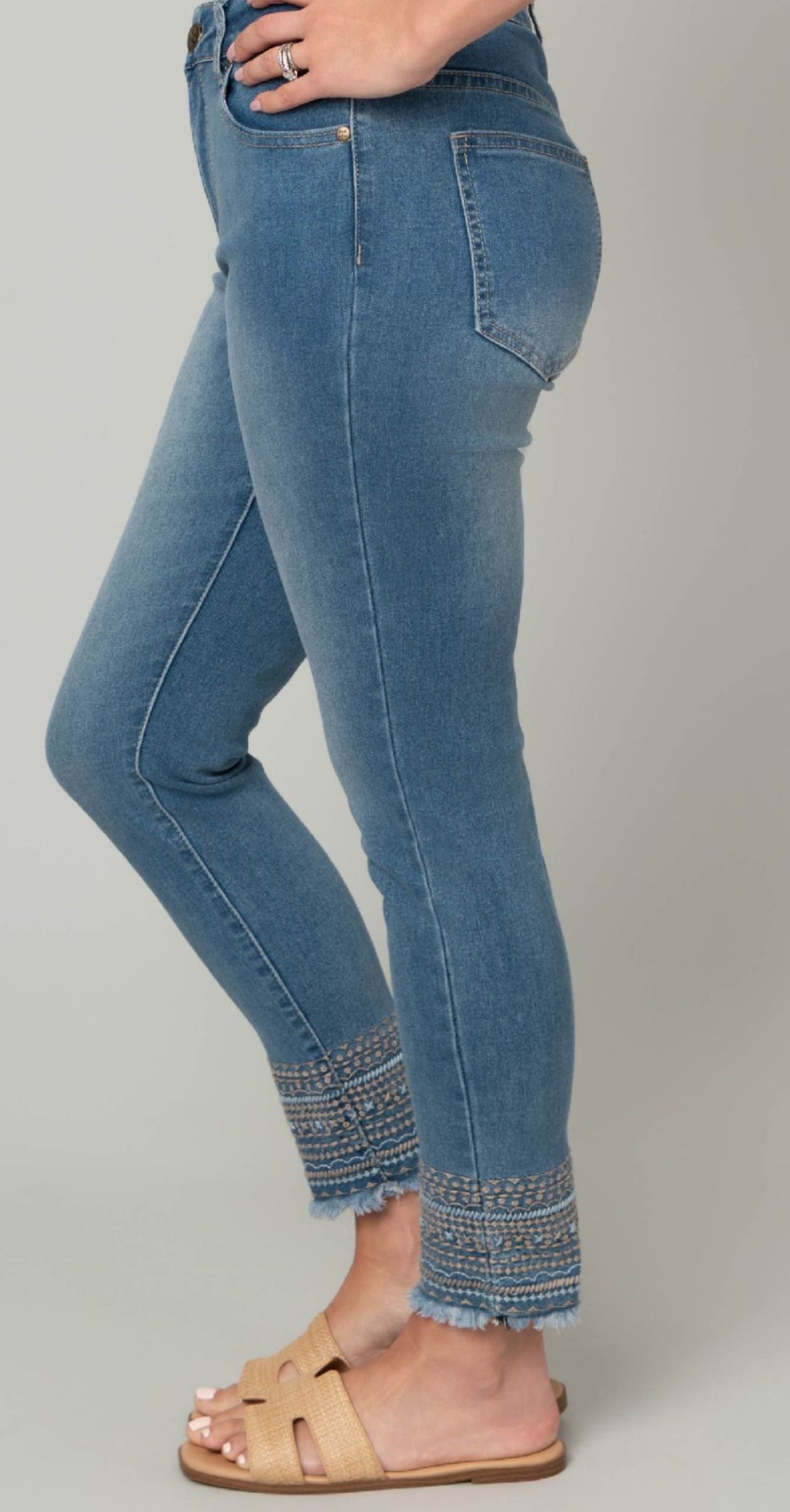 Embroidered Frayed Ankle Jeans